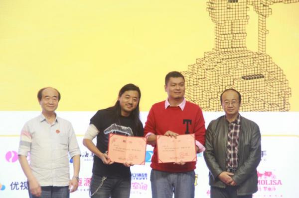 学校聘请广告行业大咖曼聚思睿创始人兼首席创意官曹丹先生、昂克文化创始人王昕先生为开元(中国)客座教授.jpg